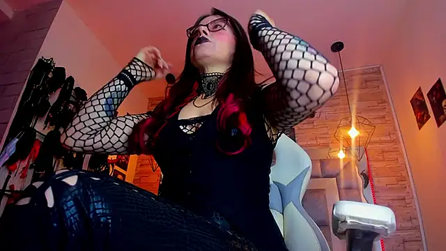 Evangelinejoness  online show from 9, 5, 2026