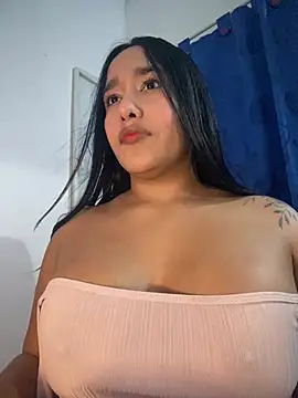 Snapshot of mis-violetha chatting on 5, 7, 2026 mis-violetha online show from 5, 7, 2026