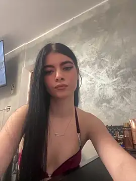 Snapshot of MissHerra2 chatting on 24, 11, 2025 MissHerra2 online show from 24, 11, 2025