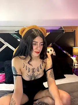 Snapshot of Moon_Magic chatting on 23, 10, 2025 Moon Magic online show from 23, 10, 2025