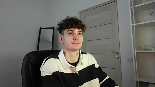 Nick Phillip online show from 11, 1, 2026