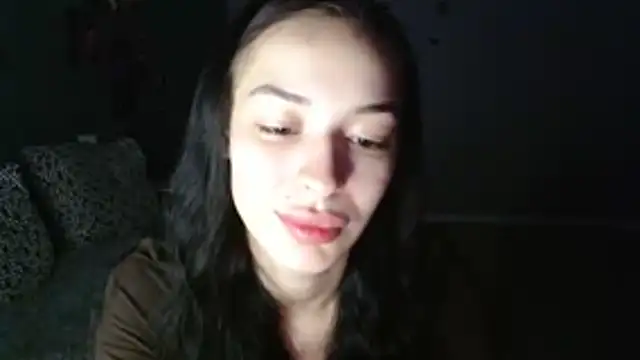 Daphne Darkthorn online show from 6, 11, 2025