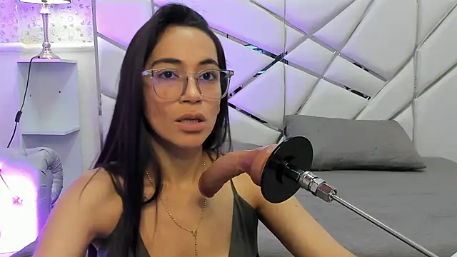 Snapshot of GabbiePrice chatting on 12, 5, 2026 GabbiePrice online show from 12, 5, 2026