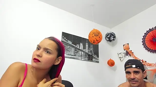 Snapshot of Sofi_And_Santy chatting on 18, 10, 2025 Sofi And Santy online show from 18, 10, 2025