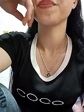 Snapshot of Su_symeo chatting on 22, 10, 2025 Su symeo online show from 22, 10, 2025
