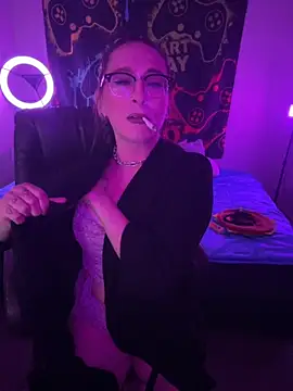 MiniMonroe online show from 20, 10, 2025