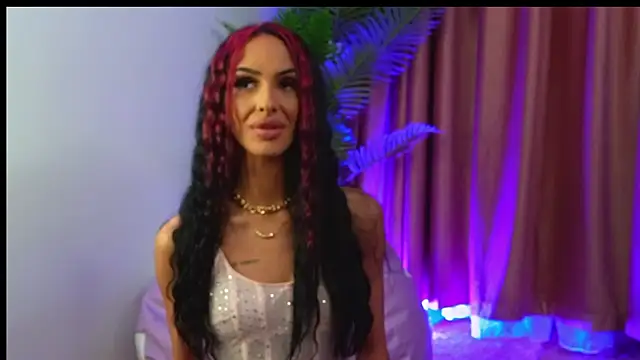 Snapshot of AyannaSilkk chatting on 20, 10, 2025 AyannaSilkk online show from 20, 10, 2025