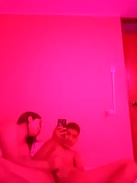 Snapshot of xcodigorojo chatting on 4, 11, 2025 xcodigorojo online show from 4, 11, 2025