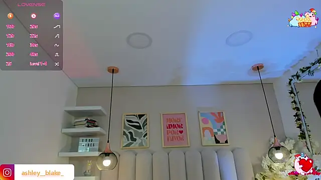 Isabella  gonzalez  online show from 5, 2, 2026