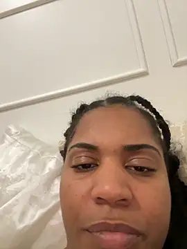 dollfacee7 online show from 20, 10, 2025