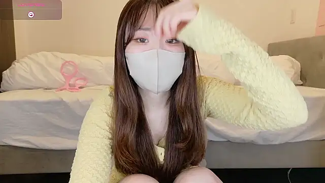 Snapshot of yura_ra_ra chatting on 20, 5, 2026 yura ra ra online show from 20, 5, 2026