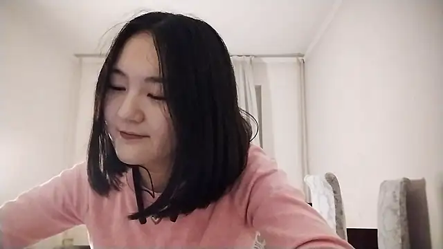 Snapshot of Lyndasilk chatting on 29, 10, 2025 Lyndasilk online show from 29, 10, 2025