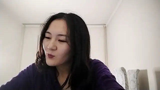 Snapshot of Lyndasilk chatting on 16, 11, 2025 Lyndasilk online show from 16, 11, 2025