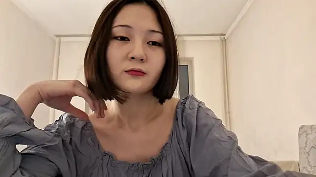 Snapshot of Lyndasilk chatting on 27, 2, 2026 Lyndasilk online show from 27, 2, 2026