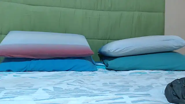 Snapshot of Monellaxx chatting on 1, 4, 2026 Monellaxx online show from 1, 4, 2026