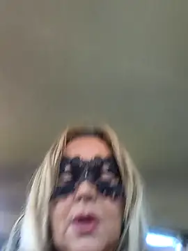 Snapshot of Monellaxx chatting on 8, 4, 2026 Monellaxx online show from 8, 4, 2026