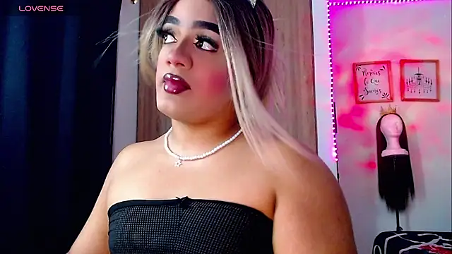 Snapshot of Sofiabigcock22 chatting on 12, 2, 2026 Sofiabigcock22 online show from 12, 2, 2026