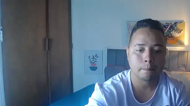 Snapshot of Brian_m5 chatting on 17, 10, 2025 Brian m5 online show from 17, 10, 2025