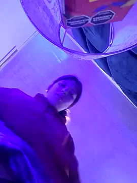 l0lita sweet online show from 6, 11, 2025