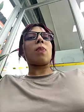 l0lita sweet online show from 4, 12, 2025