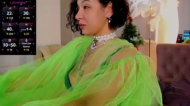 Snapshot of Aisha_Goldstein chatting on 18, 12, 2025 Aisha Goldstein online show from 18, 12, 2025