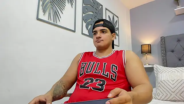 violeta and maxx online show from 3, 12, 2025