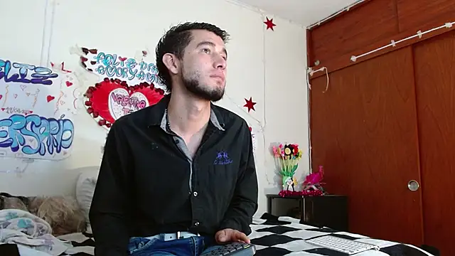 Snapshot of picante70_ chatting on 19, 3, 2026 picante70 online show from 19, 3, 2026