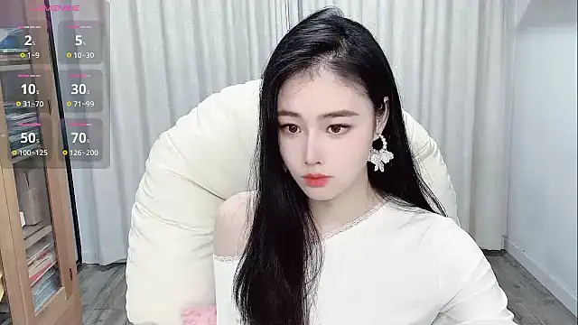 Snapshot of XFDLL-BAOBEI chatting on 14, 10, 2025 XFDLL-BAOBEI online show from 14, 10, 2025