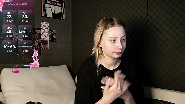 Fluffy Cloude online show from 17, 5, 2026
