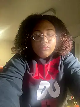 Snapshot of MissyUrGoddess chatting on 13, 10, 2025 MissyUrGoddess online show from 13, 10, 2025