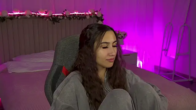 RebeckaThornton online show from 20, 11, 2025