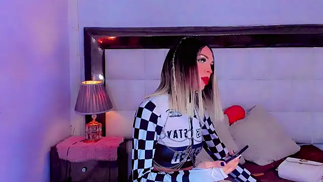 Snapshot of cute_ts_doll chatting on 1, 11, 2025 cute ts doll online show from 1, 11, 2025