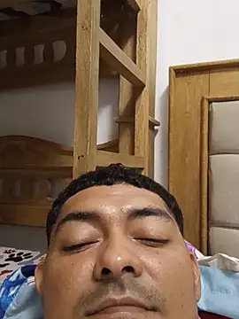 Snapshot of sexyandres_23 chatting on 25, 6, 2026 sexyandres 23 online show from 25, 6, 2026