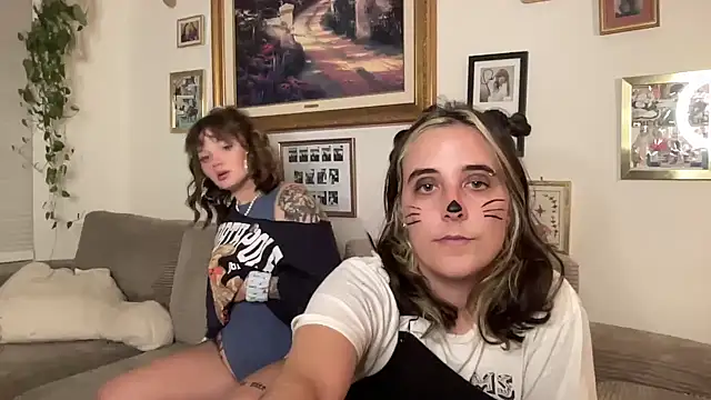 Snapshot of lill_daddysgirl chatting on 1, 11, 2025 lill daddysgirl online show from 1, 11, 2025