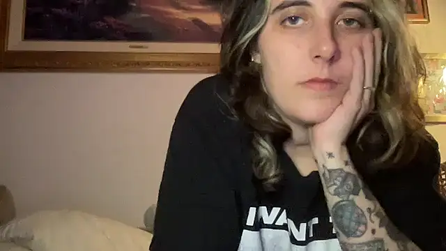 Snapshot of lill_daddysgirl chatting on 19, 12, 2025 lill daddysgirl online show from 19, 12, 2025