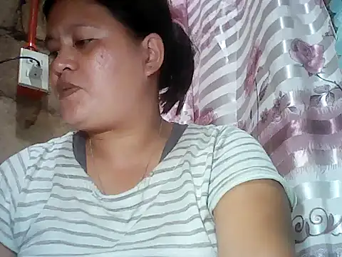 Snapshot of kissableapple36 chatting on 29, 11, 2025 kissableapple36 online show from 29, 11, 2025