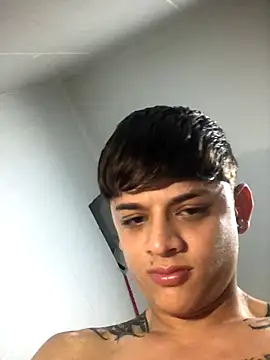Snapshot of Cute_curious chatting on 14, 10, 2025 Cute curious online show from 14, 10, 2025