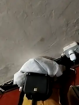 Snapshot of CaramelBoootie chatting on 16, 11, 2025 CaramelBoootie online show from 16, 11, 2025