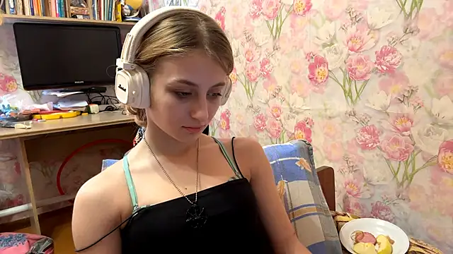 Snapshot of AmeliLia chatting on 7, 2, 2026 AmeliLia online show from 7, 2, 2026