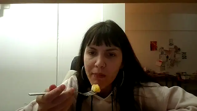 miapink33 online show from 24, 3, 2026