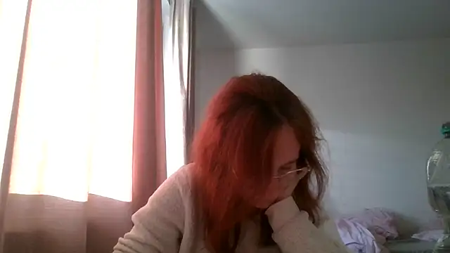 Snapshot of LuckySLove chatting on 7, 6, 2026 LuckySLove online show from 7, 6, 2026
