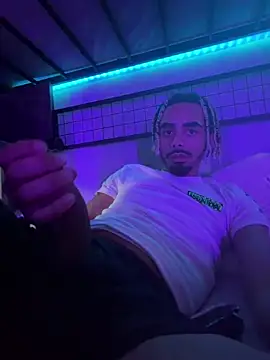 Snapshot of shadespider chatting on 22, 3, 2026 shadespider online show from 22, 3, 2026