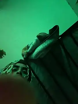 Snapshot of shadespider chatting on 2, 4, 2026 shadespider online show from 2, 4, 2026