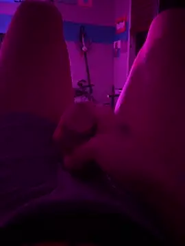 Snapshot of shadespider chatting on 8, 4, 2026 shadespider online show from 8, 4, 2026