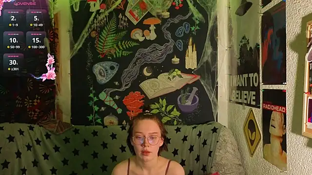 ReincarnatedAngel online show from 27, 11, 2025