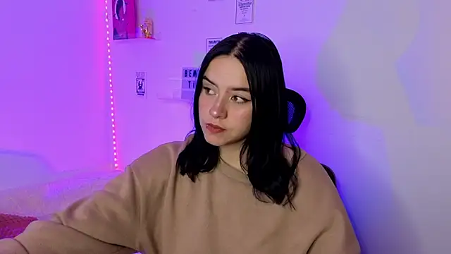 Emily Lindey online show from 18, 3, 2026