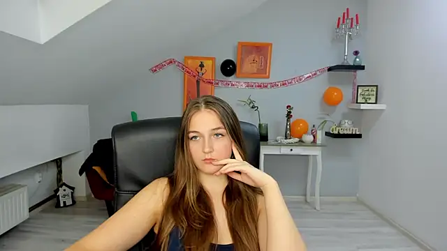 AnneWilsonn online show from 29, 10, 2025