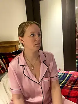 madamlillyrose online show from 13, 1, 2026