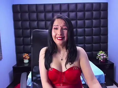 Snapshot of Agatha_Leon_ chatting on 6, 11, 2025 Agatha Leon online show from 6, 11, 2025