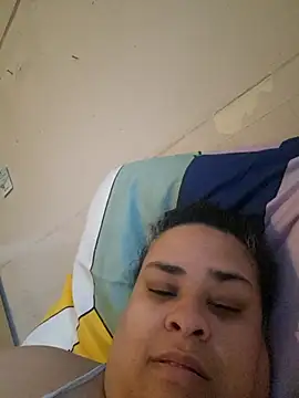 Snapshot of BigBusty_VoluptuousMilfX chatting on 14, 10, 2025 BigBusty VoluptuousMilfX online show from 14, 10, 2025